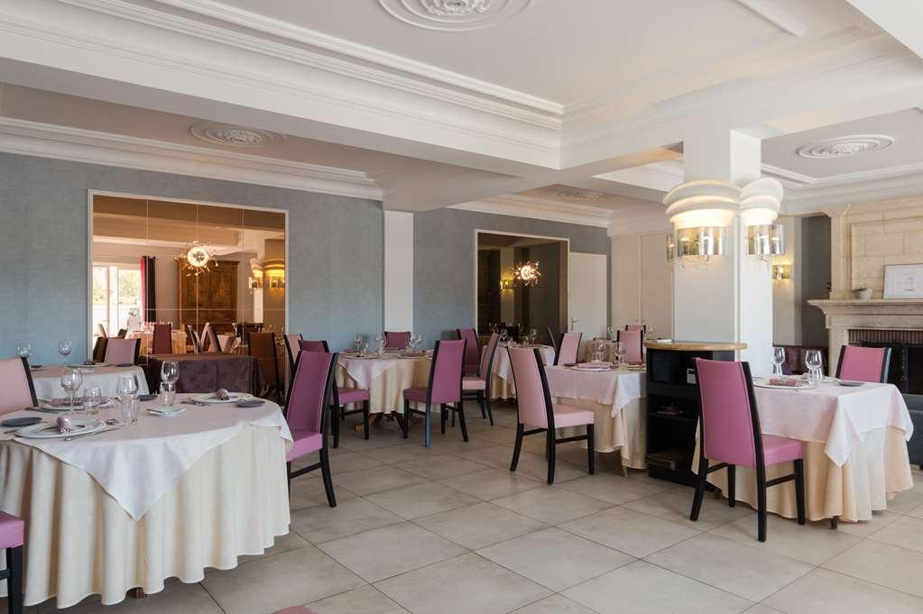 Logis Aux Maisons Ristorante foto